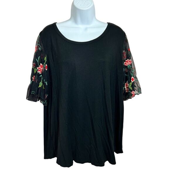 Kim & Cami Black Blouse Sz 1X Embroidered Floral Flutter Short Sleeves Top - Picture 1 of 5